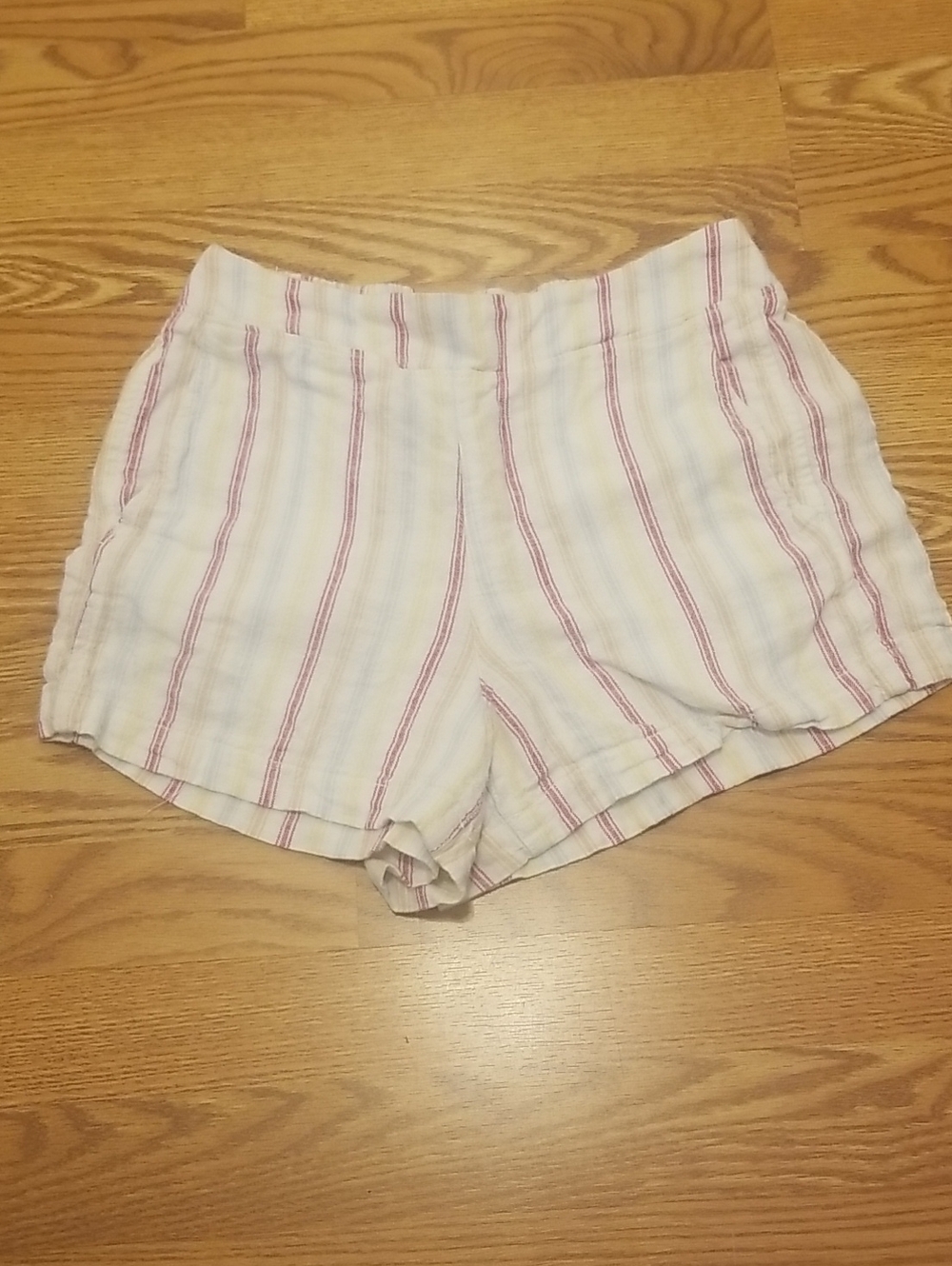 GAP Cream High-Waist Striped Summer Shorts